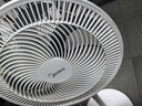 美的（Midea）電風(fēng)扇 家用七葉立式落地扇宿舍臥室輕音節(jié)能搖頭桌面小風(fēng)扇大風(fēng)力空氣循環(huán)風(fēng)扇 SAF30AC  曬單實拍圖
