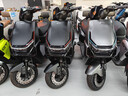 雅迪冠能S 白鯊90 智能電動(dòng)自行車(chē) 智能屏 防盜 陡坡緩降 長(cháng)續航 通勤代步鉛酸電瓶車(chē)【門(mén)店自提】 顏色到店自選 曬單實(shí)拍圖