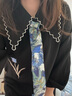 兩三事梵高文藝 滿(mǎn)枝香郁 2025春季新款文藝風(fēng)繡花印花領(lǐng)帶連衣裙 黑色 M 曬單實(shí)拍圖