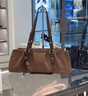 CHARLES&KEITH25冬新品絨面包掛腋下法棍包餃子包CK2-30671819-1 Mocha Brown摩卡棕 M 曬單實(shí)拍圖
