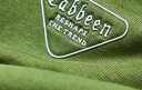 卡賓（CABBEEN）【純棉】高周波LOGO長袖T恤男裝2024秋季新款寬松潮牌打底衫 橄欖綠88 2XL /185/54 曬單實(shí)拍圖