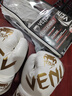 VENUM CHALLENGER 2.0拳擊手套泰拳格斗搏擊拳套挑戰者2.0 白金色 10OZ 曬單實(shí)拍圖