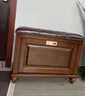 燁垚 美式實(shí)木換鞋凳鞋柜家用門(mén)口進(jìn)門(mén)儲物凳翻斗收納凳可坐穿鞋凳 實(shí)木門(mén) 520x300x500mm 胡桃色 整裝 曬單實(shí)拍圖