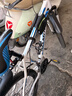 百士盾山地車(chē)自行車(chē)成人學(xué)生車(chē)公路變速越野單車(chē)賽車(chē)碟剎26寸青少年男女 【豪華版】防滑輻條輪-白藍色 26寸21速/身高160-180/ 曬單實(shí)拍圖