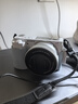 索尼（SONY）ZV-E10L APS-C半畫(huà)微單 ZV-E10  vlog直播4K視頻側翻式液晶屏zv-e10/ZV-E10K【國家補貼】 白色K套機【皮套+電池+充電器+腕帶+8】 官方標配（不含 曬單實(shí)拍圖