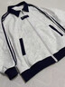 貓人休閑運(yùn)動套裝男士秋季韓款棒球服外套情侶重磅棉質(zhì)運(yùn)動衛(wèi)褲一套裝 JC5089白灰色外套+HC1919藏青褲子 XL 曬單實(shí)拍圖