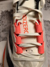 adidas ADIZERO BOSTON 12超輕緩震回彈馬拉松玻纖柱跑鞋阿迪達斯 象牙白/黑色/橙紅   42 曬單實(shí)拍圖