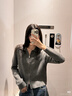 UR2025秋季新款女裝格雷系簡(jiǎn)約翻領(lǐng)雙拉鏈針織開(kāi)衫UYU950026 中灰 M 曬單實(shí)拍圖