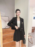 晨芙短款小西裝外套女時(shí)尚休閑職業(yè)裝套裝小個(gè)子氣質(zhì)正裝主持人工作服 7718黑色外套+027裙 M 建議90-100斤 曬單實(shí)拍圖