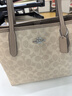 蔻馳（COACH）【官方授權店】奢侈品女包City23女士單肩手提包印花托特包送女友 CU759SVPWH奶茶色 曬單實拍圖
