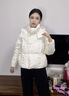 鴨鴨【都市靜奢系列】新中式羽絨服女短款冬季新款盤扣流蘇國風外套 粉色 M 曬單實拍圖