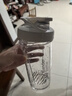 Blender Bottle搖搖杯運(yùn)動健身水杯男士女生蛋白粉攪拌杯子大容量塑料杯子耐高溫 Tritan材質(zhì)白色800ml 曬單實拍圖
