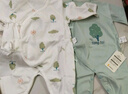 童泰嬰兒連體衣新生兒衣服四季0-6月初生寶寶哈衣爬服純棉內(nèi)衣2件裝 綠白小樹（四季款） 59cm (建議1-3個月身高55-60cm) 曬單實拍圖