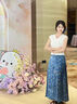 茯見(jiàn)藍(lán)色碎花油畫(huà)系帶半身裙女夏季高腰復(fù)古A字長(zhǎng)裙子女裝套裝兩件套 白T恤+墨油半身裙+發(fā)圈 M 曬單實(shí)拍圖