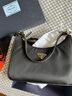 PRADA/普拉達【禮物】女士Prada Re-Edition 2005 Re-Nylon迷你手袋 黑色-金色徽標 曬單實(shí)拍圖