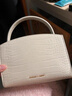 CHARLES&KEITH鱷魚(yú)紋凱莉包手提斜挎婚包包女包生日禮物CK2-50270880-1 Ivory象牙色 S 曬單實(shí)拍圖