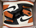 耐克（NIKE） 男鞋Air Jordan 1 AJ1黑白橙百搭防滑耐磨高幫復(fù)古運(yùn)動(dòng)籃球鞋 DZ5485-008 42.5 曬單實(shí)拍圖