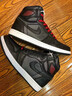 JordanAJ1RetroHighOG“BlackSatin”黑絲綢運動舒適高幫兒童籃球鞋黑紅 39 曬單實拍圖