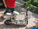 愛(ài)瑪電動(dòng)自行車(chē)歡樂(lè )豆48V12Ah鉛酸電池續航40km新國標迷你踏板 源彩新茶白 曬單實(shí)拍圖