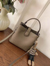 viney牛皮包包女包新款水桶包輕奢單肩手提包生日禮物高級感送女友老婆 【卡其】女生實(shí)用走心 高端品牌小眾通勤休閑 曬單實(shí)拍圖