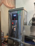 榮事達開(kāi)水器商用飯店開(kāi)水機工廠(chǎng)電熱燒水器大容量不銹鋼熱水器學(xué)校工地商用飲水機熱水機自動(dòng)進(jìn)水燒水爐 數顯【40L/3KW】標準款220V 曬單實(shí)拍圖