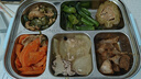 美廚（maxcook）304不銹鋼飯盒4.5cm加大加深5格學(xué)生飯盒保溫盒2L配餐具個(gè)MCFT111 曬單實(shí)拍圖