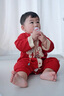 G.DUCKKIDS小黃鴨滿月嬰兒衣服春秋新生兒連體衣中國風百天男女寶寶周歲禮服 紅色金鎖禮服+掛件 66cm 66碼0-3月建議寶寶4-6公斤 曬單實拍圖