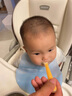 貝兒欣新生嬰兒自主進(jìn)食練習兒童餐具輔食勺子寶寶勺子學(xué)吃飯訓練硅膠勺 藍色硅膠防水圍兜【帶收納盒】 曬單實(shí)拍圖