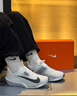 耐克NIKE男子跑步鞋 ZOOM RIVAL FLY 4運動(dòng)鞋FV6040-102灰白/黑40 曬單實(shí)拍圖