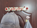 諾室多巴胺聯(lián)排吸盤(pán)掛鉤免打孔浴室廚房門(mén)后強力粘鉤掛衣神器鉤子白紅 曬單實(shí)拍圖