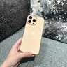 圖璐璐【自帶鏡頭膜】適用蘋果16/15Promax手機殼iPhone14pro全包防摔13PM男超薄磨砂plus新款散熱保護套 【沙漠金】超薄-散熱-防指紋 蘋果16Promax【自帶鏡頭膜】 曬單實拍圖