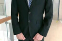 羅蒙西服套裝男士商務(wù)修身西裝男職業(yè)正裝小西服新郎伴郎結(jié)婚禮服外套 黑色雙扣【西服+西褲+襯衫】 4XL /190【160-175斤】+7件禮品 曬單實拍圖