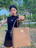 金狐貍頭層牛皮包包女2025大容量水桶包女士高級感真皮單肩斜挎包送女友 灰色 曬單實(shí)拍圖
