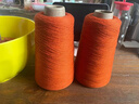 繡羅裳羊絨線(xiàn)圍巾手工編織diy純山羊絨細線(xiàn)織圍巾羊毛衫圍巾毛線(xiàn)團 桔紅色H001橘紅色(買(mǎi)一兩送一兩) 曬單實(shí)拍圖