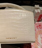 CHARLES&KEITH鱷魚(yú)紋凱莉包手提斜挎婚包包女包生日禮物CK2-50270880-1 Ivory象牙色 S 曬單實(shí)拍圖