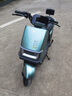 綠源電動(dòng)摩托車旋風(fēng)【續(xù)航100km-6塊鉛酸電池-1200W電機(jī)】液壓減震29L大容量座桶 液冷電機(jī)質(zhì)保十年 綠 曬單實(shí)拍圖