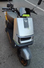 綠源電動(dòng)摩托車(chē)旋風(fēng)【續航100km-6塊鉛酸電池-1200W電機】液壓減震29L大容量座桶 液冷電機質(zhì)保十年 灰 曬單實(shí)拍圖