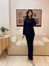 芭妃婭羊毛西裝套裝女神范秋冬高端職業(yè)西服外套商務(wù)通勤厚款面試 藏藍色西裝+喇叭褲 L 曬單實(shí)拍圖
