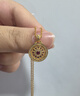 老鋪黃金古法手工足金項鏈 · 玫瑰花窗（1號）寶石吊墜（金鏈款） 小號鎖骨鏈款金重約7.39g 曬單實拍圖