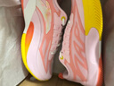 安踏（ANTA）【迪溫琴佐同款】瞬息1TD丨氮科技籃球鞋男子專(zhuān)業(yè)低幫運動(dòng)鞋 水粉色/緋脂橘/紙莎白-4 42 (男8.5碼) 曬單實(shí)拍圖