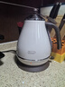 德龍（Delonghi）【政府補(bǔ)貼】電熱水壺 家用復(fù)古304不銹鋼燒水電水壺 防干燒大功率1.7L煮水壺 KBO2001.VBG 奶油白 曬單實拍圖