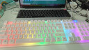 狼蛛（AULA）S3005真機械手感游戲鍵盤鼠標套裝有線輕音薄膜電競鍵鼠套裝臺式電腦網(wǎng)吧筆記本辦公背光USB外接外 白色單鍵盤-炫酷燈效 曬單實拍圖