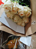 京東鮮花產(chǎn)地倉嚴選昆明基地鮮花鮮花速遞隨機色玫瑰10枝+向日葵5枝 曬單實(shí)拍圖
