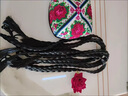 茶年（CHANIAN）熱巴花少同款新疆帽 民族風(fēng)手工刺繡頭飾維吾爾族舞表演四角小花 A款不燙鉆 （57-58CM） 5根辮子 曬單實(shí)拍圖