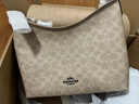 蔻馳（COACH）奧萊女士女包經(jīng)典標志LAUREL流浪包單肩包斜挎通勤麻將包 SV/沙黃色/灰褐色 曬單實(shí)拍圖