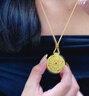 中國黃金（CHINA GOLD）八寶羅盤(pán)黃金項鏈女國風(fēng)百搭足金圓盤(pán)吊墜首飾中秋節禮物送老婆 【中金禮盒】八寶羅盤(pán)項鏈【棕繩】 約2.1g 曬單實(shí)拍圖