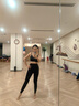維多利亞的秘密 楊冪同款 薄款內(nèi)衣女果凍條反重力無痕涼感文胸PRO微聚攏MAX 3T0T黑色銀絲-光面花紋 11214343 M ：PRO雙排扣（75C/75D/80A/80B 曬單實拍圖