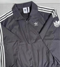 adidas情侶款復(fù)古風(fēng)梭織立領(lǐng)夾克外套男女秋季阿迪達(dá)斯官方三葉草 深灰 M 曬單實(shí)拍圖