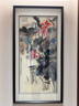 瑪朵維汀荷花新中式蘇繡掛畫(huà)客廳玄關(guān)豎版裝飾畫(huà)純手工刺繡畫(huà)背景墻壁畫(huà) 張大千五色彩荷 尺寸：65*125cm 曬單實(shí)拍圖