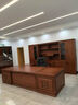 新中式全實(shí)木辦公桌老板桌總裁桌高檔大班臺簡(jiǎn)約董事長(cháng)老板臺 2.0M老板桌+側柜 【北美白蠟木】 曬單實(shí)拍圖